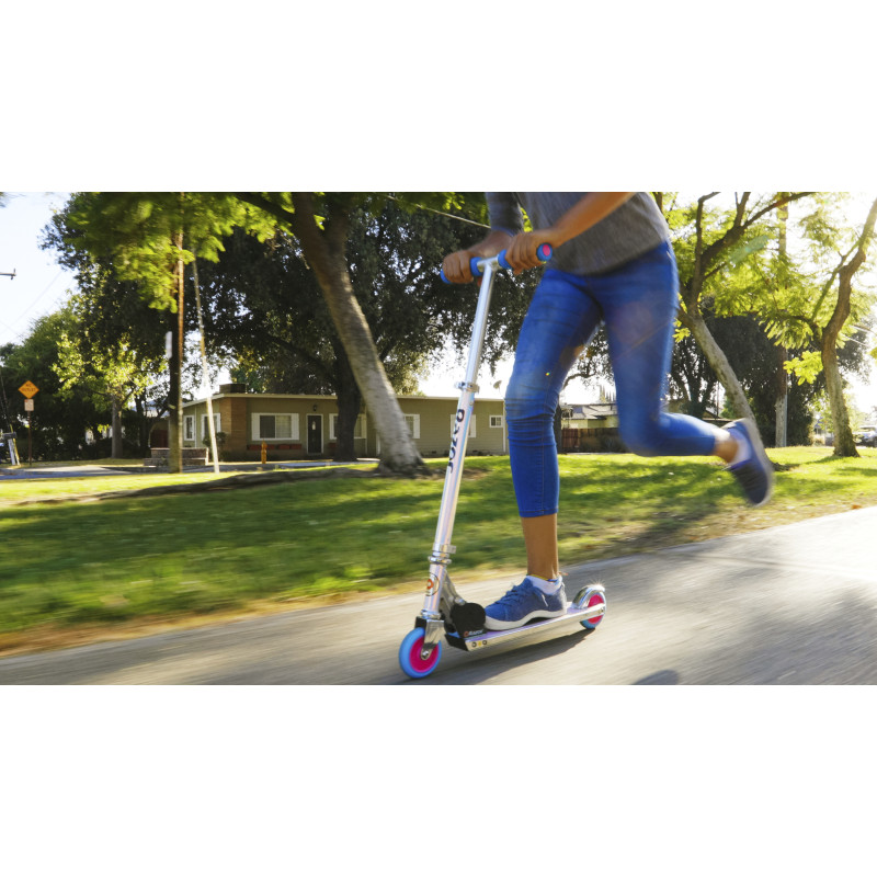 Trottinette pliable enfant Razor - Holographic bleu/rose